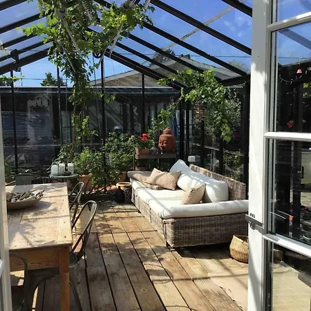 Charming Villa, Stylish Decor With Jacuzzi Villa Præstø