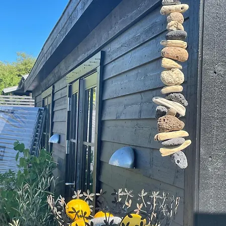 Charming Villa, Stylish Decor With Jacuzzi Villa