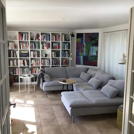 Charming Villa, Stylish Decor With Jacuzzi