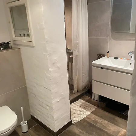 Charming Villa, Stylish Decor With Jacuzzi Villa Præstø
