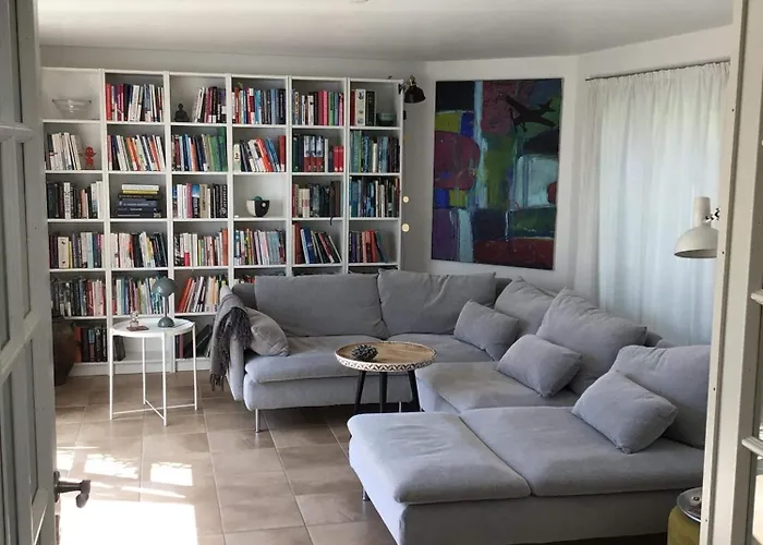 Charming Villa, Stylish Decor With Jacuzzi